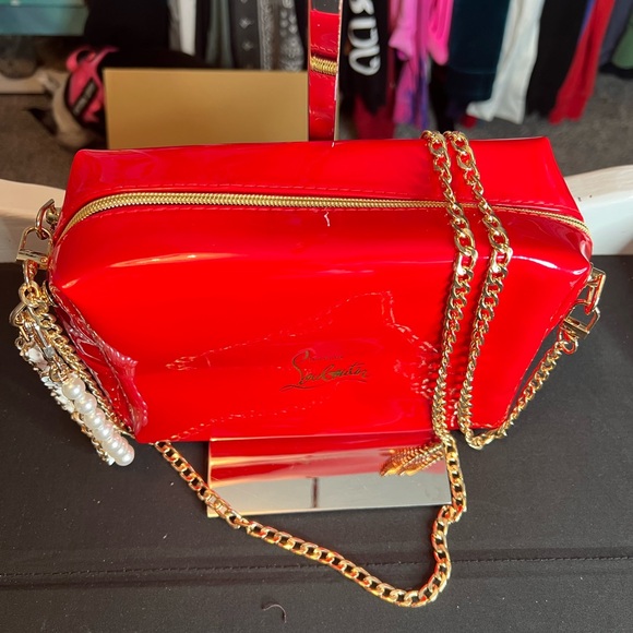 Christian Louboutin red bag - Picture 9 of 11